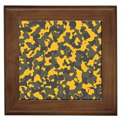 Camouflage Jaune/vert  Framed Tile by kcreatif