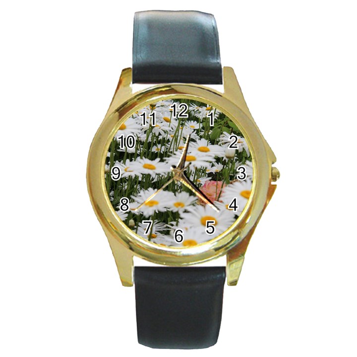 Champs de marguerites Round Gold Metal Watch