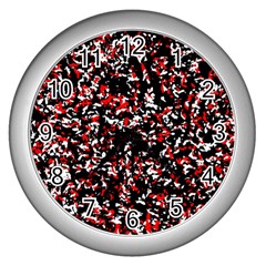 Patterntachesrougeblancnoir75 Wall Clock (silver)