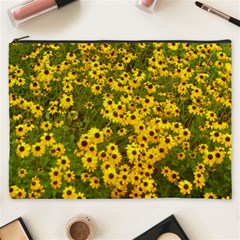 Daisy May Cosmetic Bag (xxxl) by LW323