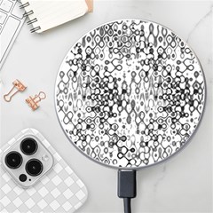 White And Black Modern Abstract Design Wireless Charger