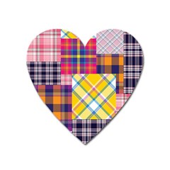 Checks Pattern Heart Magnet