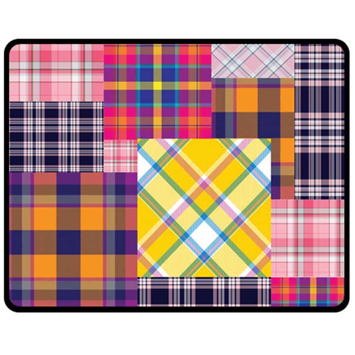 Checks Pattern Fleece Blanket (Medium) 