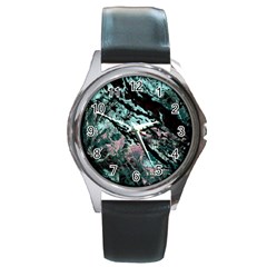 Shallow Water Round Metal Watch