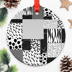 Black And White Pattern Round Ornament (two Sides)