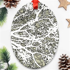 Linear Art Botanic Illustration Ornament (Oval)