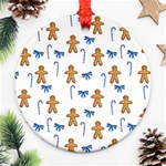 Gingerbread Man And Candy Ornament (Round) Front