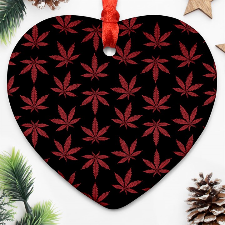 Weed Pattern Ornament (Heart)