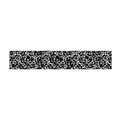 Dark Black And White Floral Pattern Flano Scarf (mini) by dflcprintsclothing