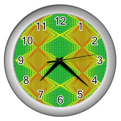 Twisty Trip Wall Clock (silver)