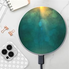 Background Green Wireless Charger