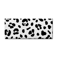 Blak-white-tiger-polkadot Hand Towel by nate14shop