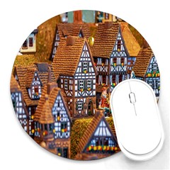 Christmas-motif Round Mousepads by nate14shop