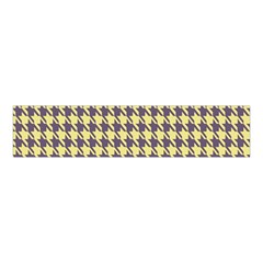 Houndstooth Velvet Scrunchie by nate14shop