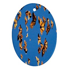 Eastern Monarch Butterfly Ornament (Oval)