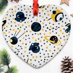 Seamless-pattern-with-spaceships-stars 002 Ornament (Heart)