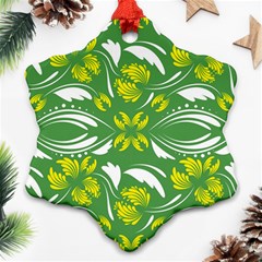 Folk Flowers Print Floral Pattern Ethnic Art Ornament (snowflake)