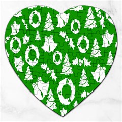 Green  Background Card Christmas  Jigsaw Puzzle (heart) by artworkshop