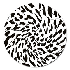 Leopard Print Black And White Magnet 5  (round) by ConteMonfrey