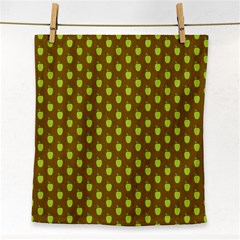 All The Green Apples  Face Towel by ConteMonfrey