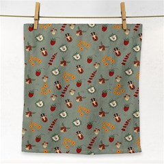 Wild Forest Friends  Face Towel by ConteMonfreyShop