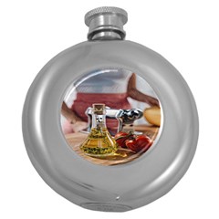 Healthy Ingredients - Olive Oil And Tomatoes Round Hip Flask (5 Oz) by ConteMonfrey