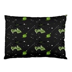 Halloween - The Witch Is Back   Pillow Case by ConteMonfrey