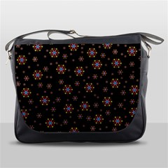 Mandala Drawing Artistic Model Messenger Bag