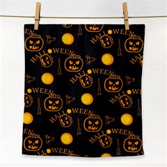 Halloween Background Pattern Face Towel by Ravend