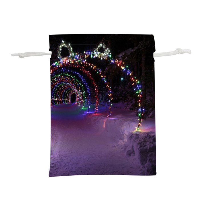 Outdoor Christmas Lights Tunnel Lightweight Drawstring Pouch (S)