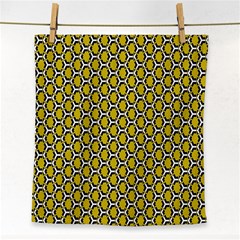 Abstract Beehive Yellow  Face Towel by ConteMonfrey