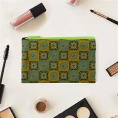 Batik-tradisional-01 Cosmetic Bag (XS)