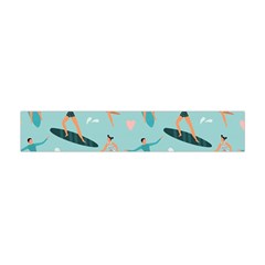 Beach-surfing-surfers-with-surfboards-surfer-rides-wave-summer-outdoors-surfboards-seamless-pattern- Flano Scarf (mini)