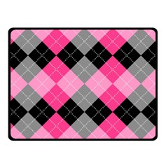 Seamless Argyle Pattern Fleece Blanket (small) by Wegoenart