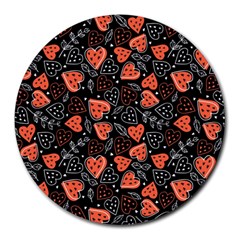 Seamless-vector-pattern-with-watermelons-hearts-mint Round Mousepad by Wegoenart