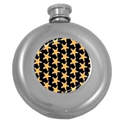 Starfish Minimalist  Round Hip Flask (5 Oz) by ConteMonfrey