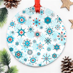 Beautifule Snowflake Decorative Pattern Seamless Round Ornament (two Sides)