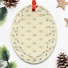 Christmas Textur 03 Oval Filigree Ornament (two Sides) by artworkshop