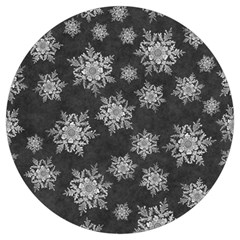 Snowflakes And Star Patterns Grey Snow Round Trivet