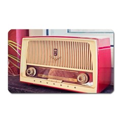 Radio Vintage Listen Retro Music Frequency Magnet (rectangular) by danenraven