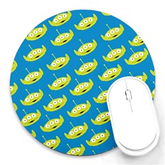 Pattern Aliens Round Mousepad by artworkshop