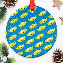 Pattern Aliens Ornament (round) by artworkshop