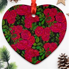 Seamless-pattern-with-colorful-bush-roses Ornament (heart)