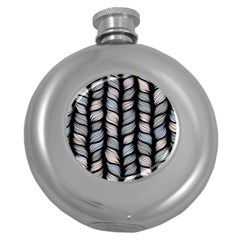 Seamless Pattern With Interweaving Braids Round Hip Flask (5 oz)