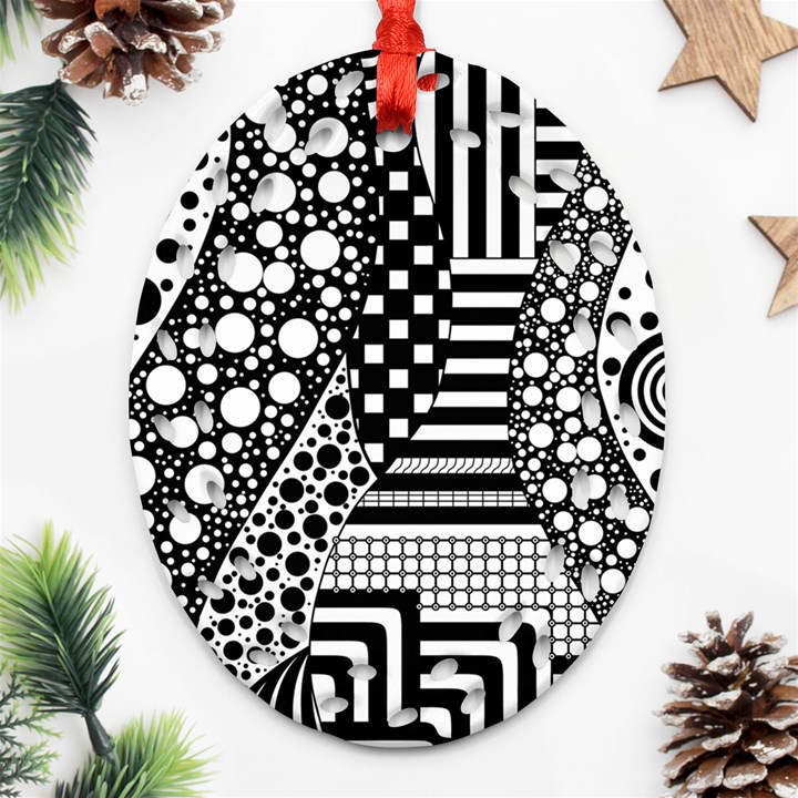 Black and white Ornament (Oval Filigree)