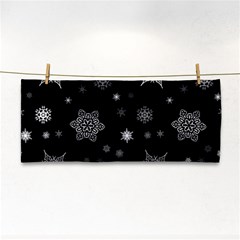 Christmas Snowflake Seamless Pattern With Tiled Falling Snow Hand Towel by Uceng