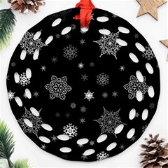 Christmas Snowflake Seamless Pattern With Tiled Falling Snow Ornament (round Filigree) by Uceng