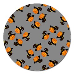 Pumpkin Heads With Hat Gray Magnet 5  (round) by TetiBright