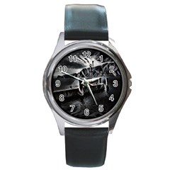 Smokey Pier Round Metal Watch by ConteMonfrey