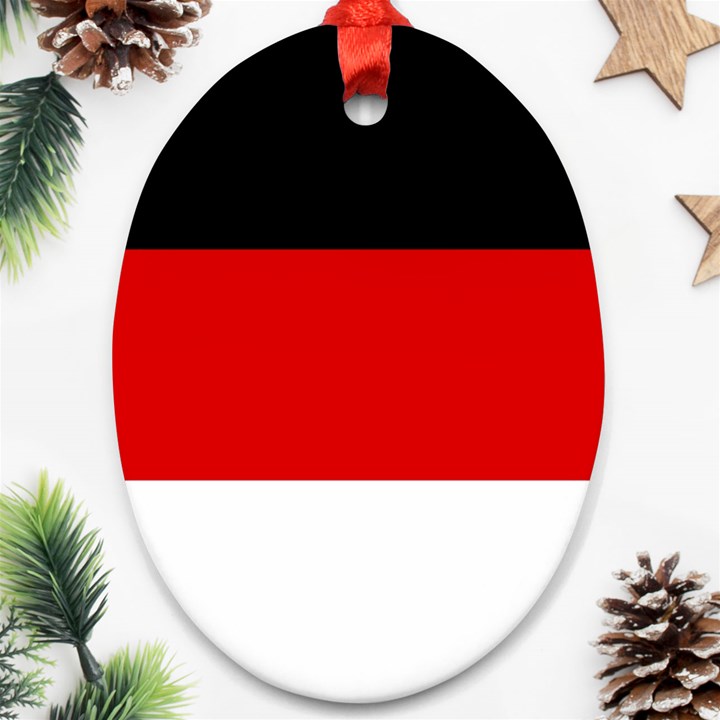 Berlin Old Flag Oval Ornament (Two Sides)